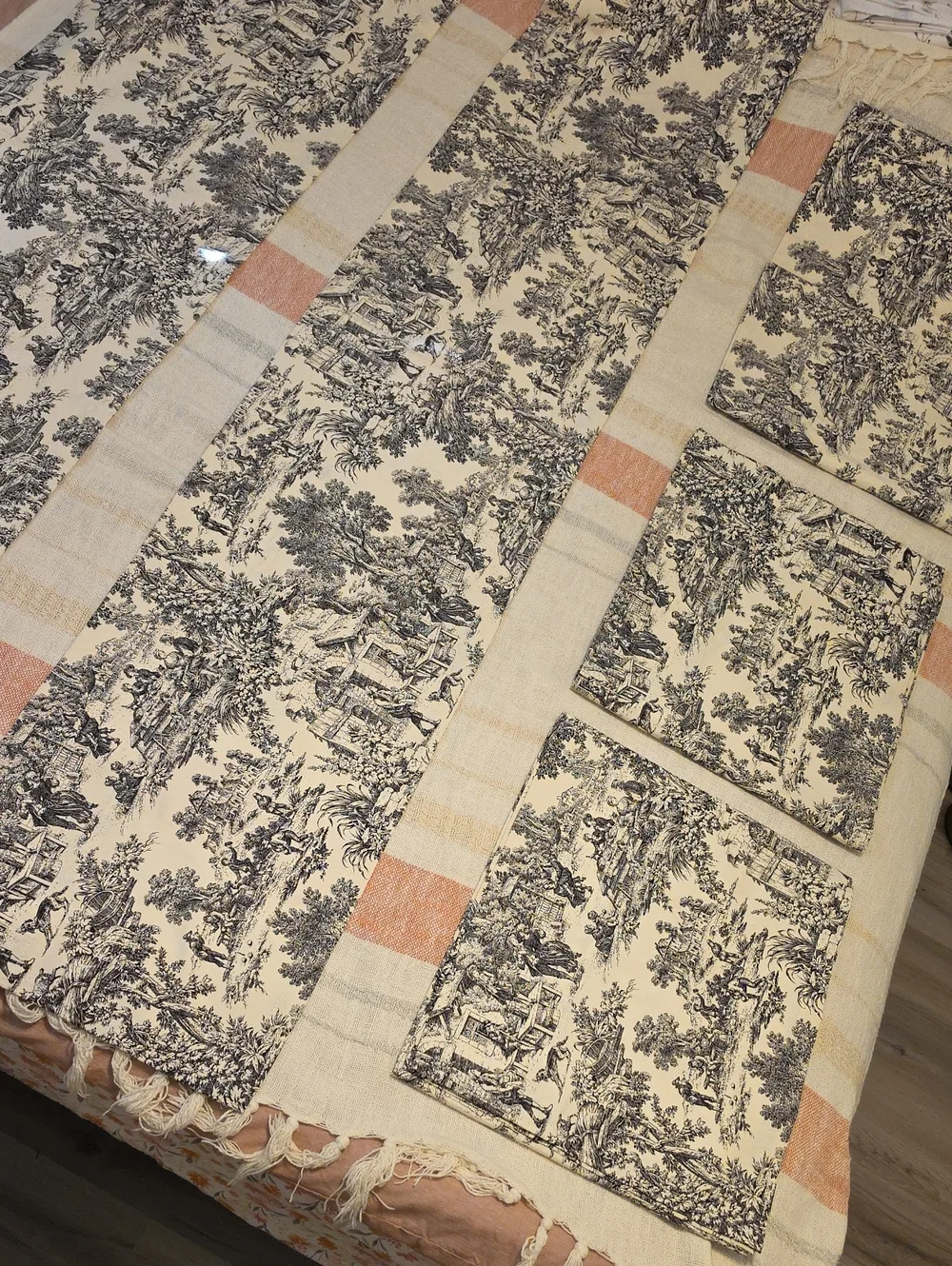 Vintage jcpenney Cream and Black Toile Valnces 5pc Set
